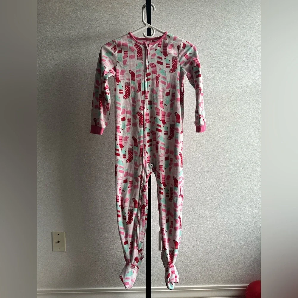 Cozy Kids Pajamas with Fun Patterns size 7